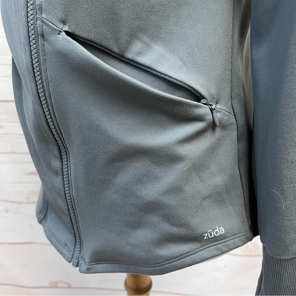 Zuda Asymmetrical Zip Activewear Moto Jacket - Picture 4 of 10